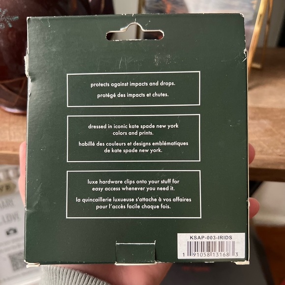 Kate Spade New York AirPods 3rd Generation Case - Picture 2 of 3